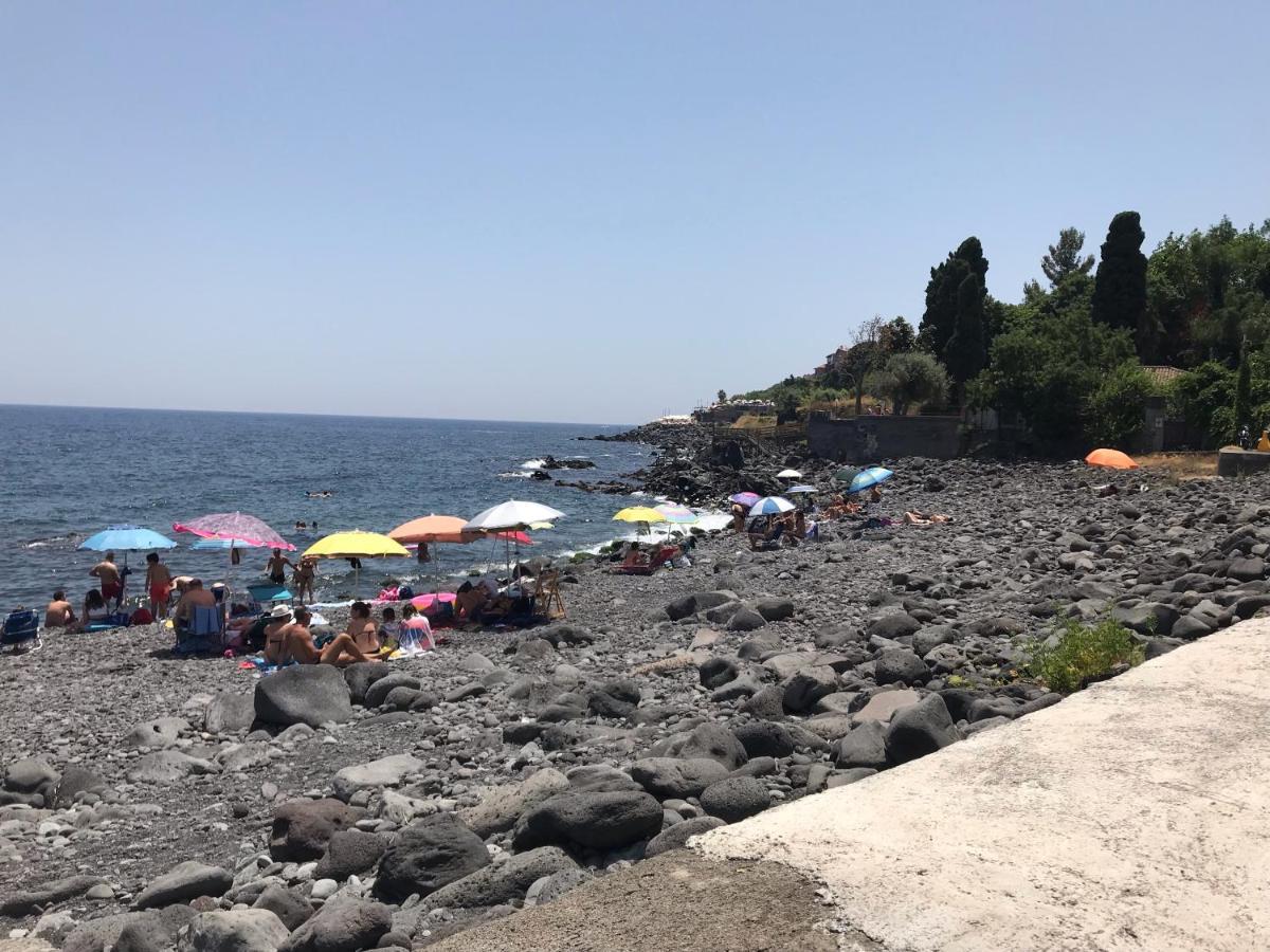 Tuttifrutti Holiday Acireale Bagian luar foto