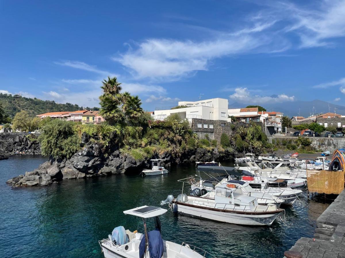 Tuttifrutti Holiday Acireale Bagian luar foto
